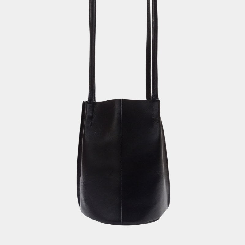 Compact and light black leather tote with perfect casual appeal for Australian women